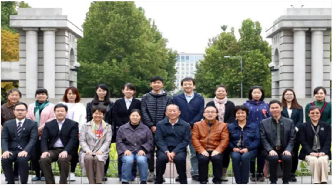 与清华大学教育研究院共同开展教育健康生态融合课题